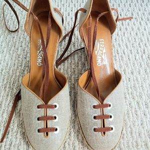 Ferragamo tan canvas espadrilles sandals sz 10.5